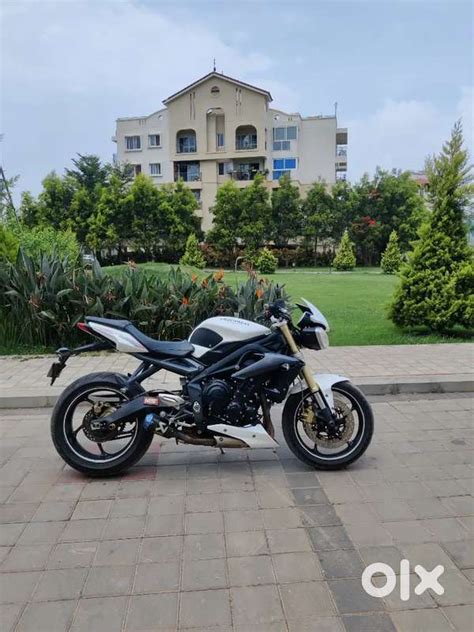 Triumph Street Triple ABS - Motorcycles - 1771005929