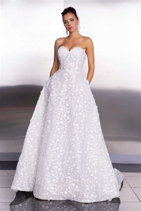 Wedding Dresses in the Greater Minneapolis St. Paul Area | Bridal Accents Couture