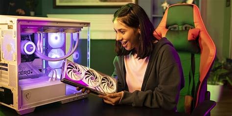 Amazon.in: MSI - Tech meets Aesthetic: Powered by MSI PC Collection