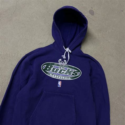 Vintage starter Milwaukee bucks hoodie sweatshirt... - Depop