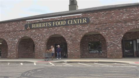 Robert's Food Center in Madison is closing after over 4 decades of ...