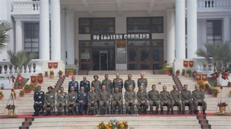 Arunachal: Army Chief visits Eastern Command Headquarters, reviews ...