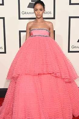 Rihanna in Giambattista Valli spring couture 2015 | Vogue India