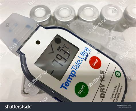 35 Dry Ice Temperature Control Images, Stock Photos & Vectors ...