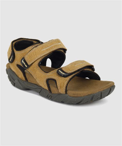 WOODLAND Outdoor Comfortable Lightweight Everyday Use Men Casual - Buy ...