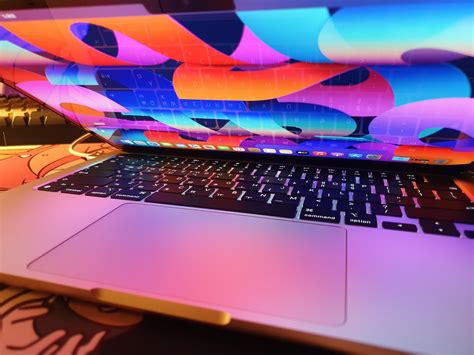 MacBook Starlight Color 的图像结果