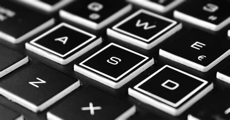 Pic of a Keyboard Computer 的图像结果