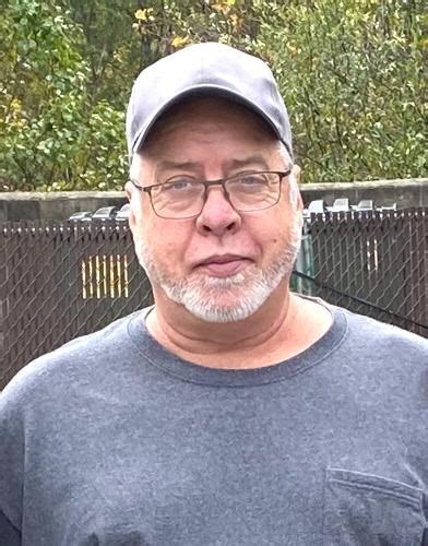 Jackie Lee Mounts Obituary (2025) - Chapmanville, WV - Freeman Funeral ...