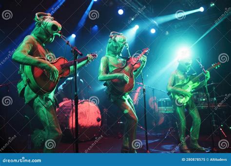 Alien Gods Band 的图像结果