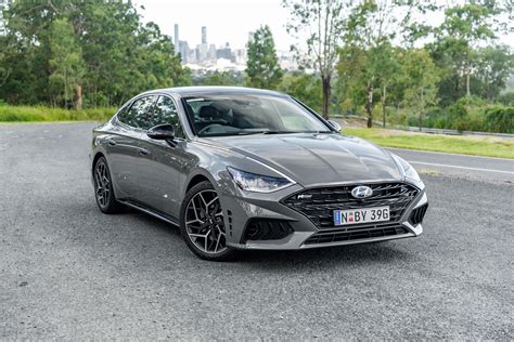 2022 Hyundai Sonata vs 2022 Jaguar XE Comparison | CarExpert