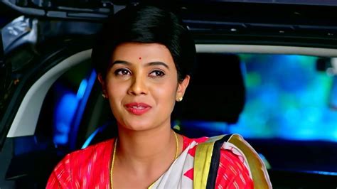 Watch Suryakantham TV Serial 27th December 2021 Full Episode 658 Online ...