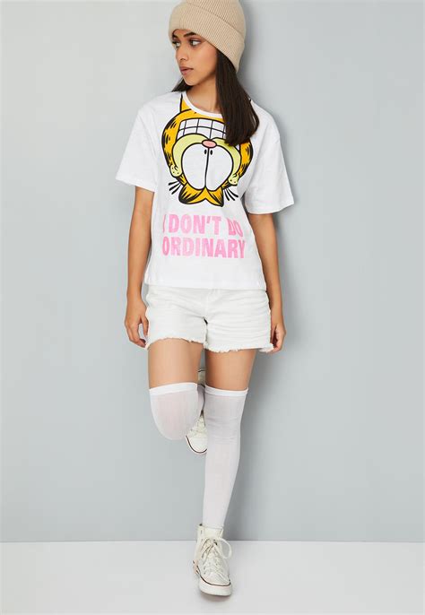 Buy Girls Garfield Printed T-shirt Online at just Rs. 399.0 ...