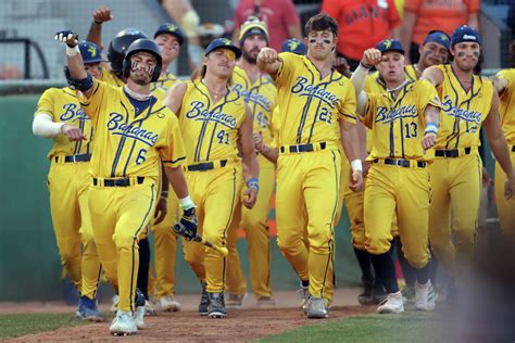 Savannah Bananas in Houston: Popular team to play at Minute Maid Park
