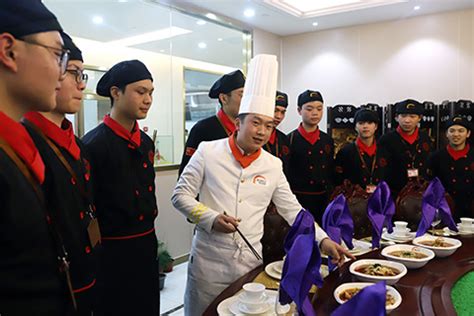 重庆：厨艺竞技展风采-人民图片网