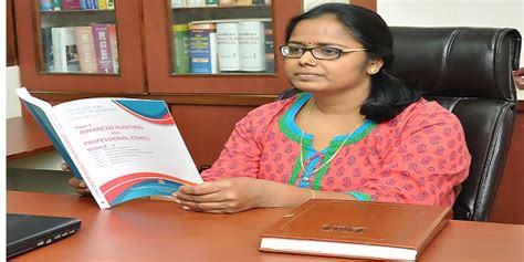 Rekha Somani Joined CA at 37 and Completes at 41 proves Age is no bar ...
