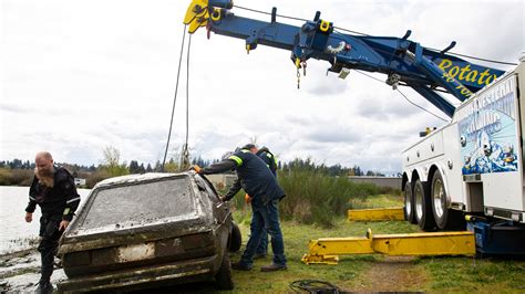 United Search Corps finds vehicles at Walling Pond in Salem, Oregon