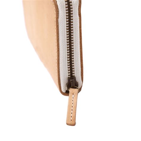 世界からレザーロスをなくす本革長財布 【ctan】