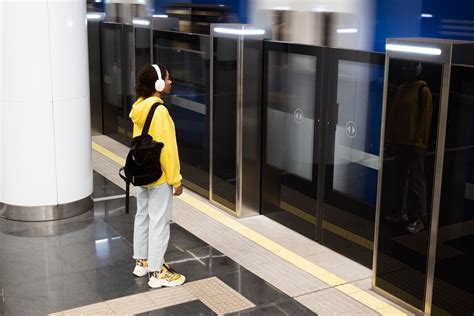 Automated Platform Screen Doors (PSD – Inamdar Advance Secure Systems