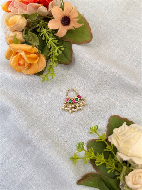Nose pins – Mahilas