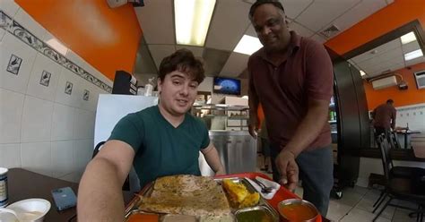 American YouTuber Orders Food In Fluent Tamil