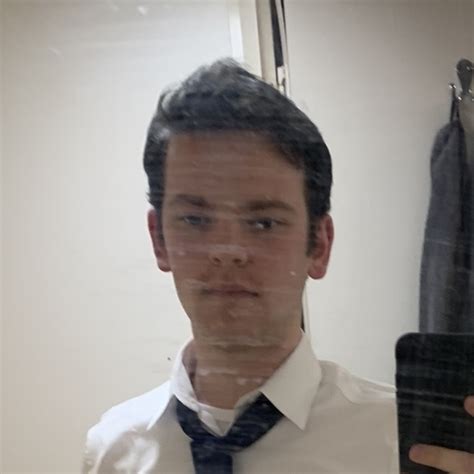 Sam - Maths teacher - ₹1111/h