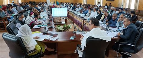 Navin Choudhary visits Baramulla; Interacts with DDC, BDC members