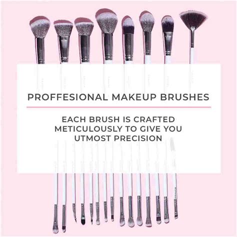 Buy Fine Eyeliner Brush online in India – Praush