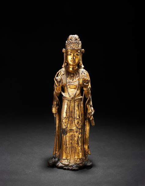 A magnificent and possibly unique gilt-bronze figure of Avalokiteshvara, Dali Kingdom, 11th ...