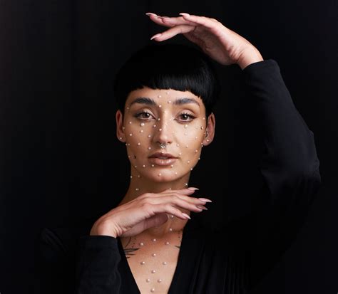 Septum Piercing - From the Pain Level of the Procedure to the Aftercare ...