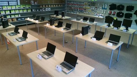 Computer Store Network 的图像结果