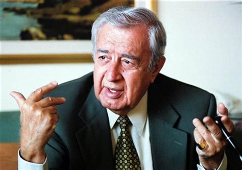 Mustafa Akkad Kimdir, Hayatı ve Resimleri