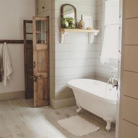 Trending Farmhouse Bathroom Flooring That Inspire