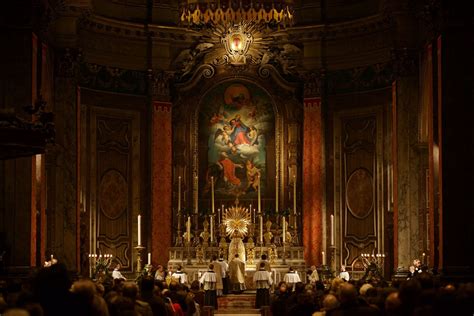 Photographs of Midnight Mass 2015 at the London Oratory | Catholic News ...