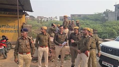 अमीनुद्दीन खान ने श‍िव मंद‍िर के रास्ते पर बना द‍िया था होटल, अब ...