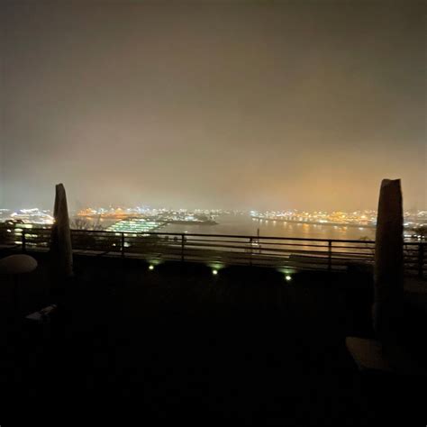 RAINVILLES ELBTERRASSEN HOTEL (Hamburg) - Inn Reviews, Photos, Rate ...
