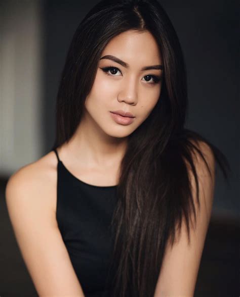 Pin by Marissa Rosales on Beautiful Asians ️ | Asian woman, Asian ...