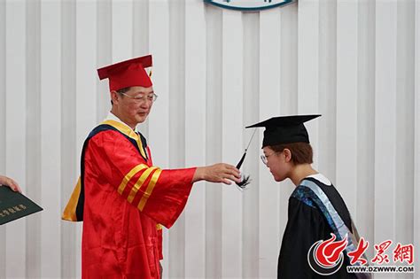 南开区大学毕业证书照片 - 毕业证样本网