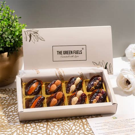 Saudi Arabia Dates Stuff with Nuts - 8 pc box – thegreenfuels.com