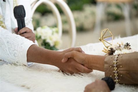 Wedding Handshake HD 的图像结果