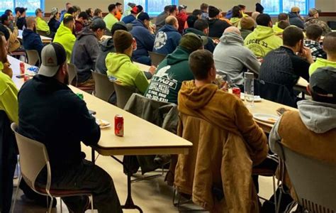 Local 33 Logo 的图像结果