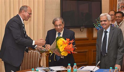 15th FC holds first meeting, seek inputs from all stakeholders