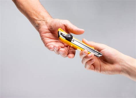 Box Cutter Safety 的图像结果