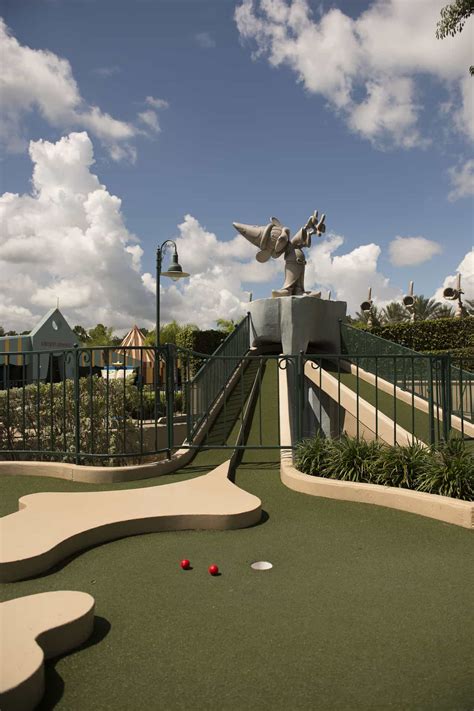 Miniature Golf at Walt Disney World: Winter Summerland vs. Fantasia ...