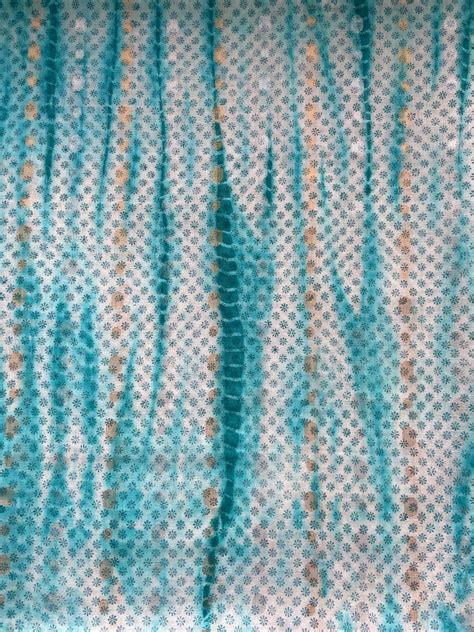 Linen Blue Shaded Fabric – Umay Benaras