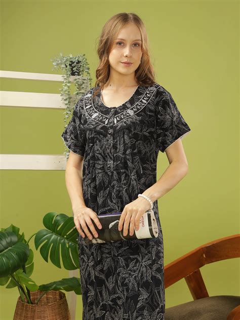 Buy Elegant Black Alpine Pleated Design Nightgown for Women – 9shines label