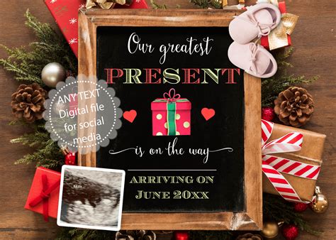 Holiday Pregnancy Announcement Ideas