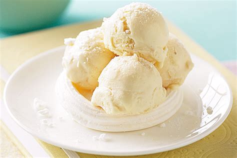 Lemon curd ice-cream