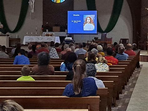 Divine Redeemer Catholic Church