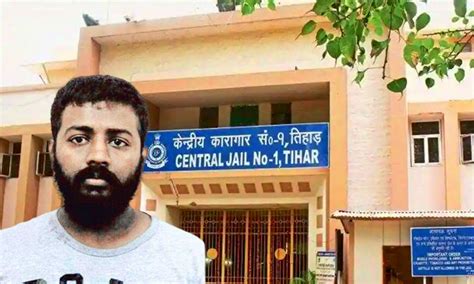 Supreme Court Dismisses Sukesh Chandrashekhar's Plea For Jail Transfer ...