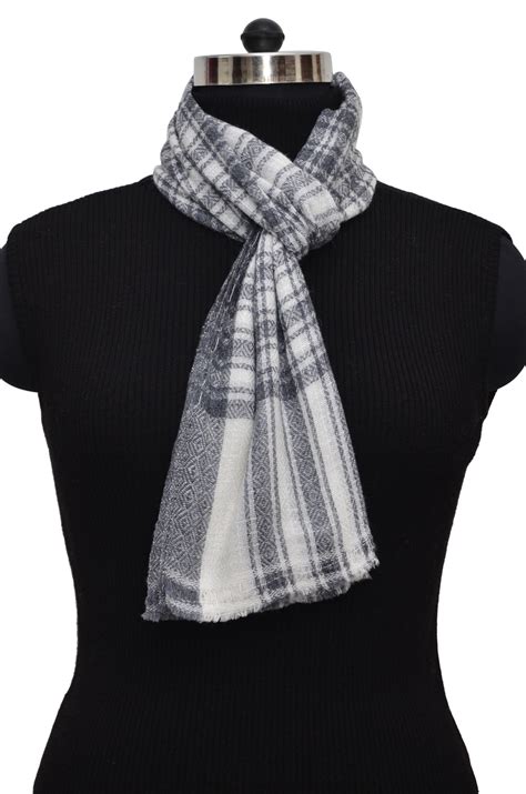 Annu's Creation - Manufacturers & Exporters of Scarves, Shawls, Fashion ...